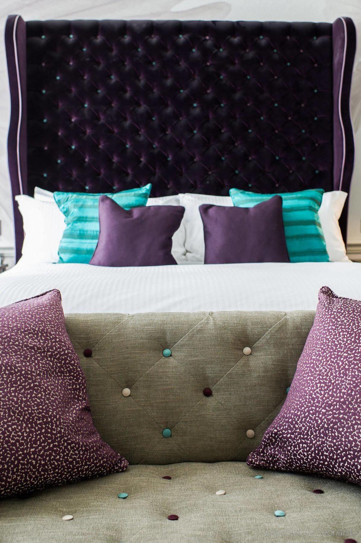 The Ampersand Hotel - Small Luxury Hotels Of The World London Zimmer foto A bed with cushions